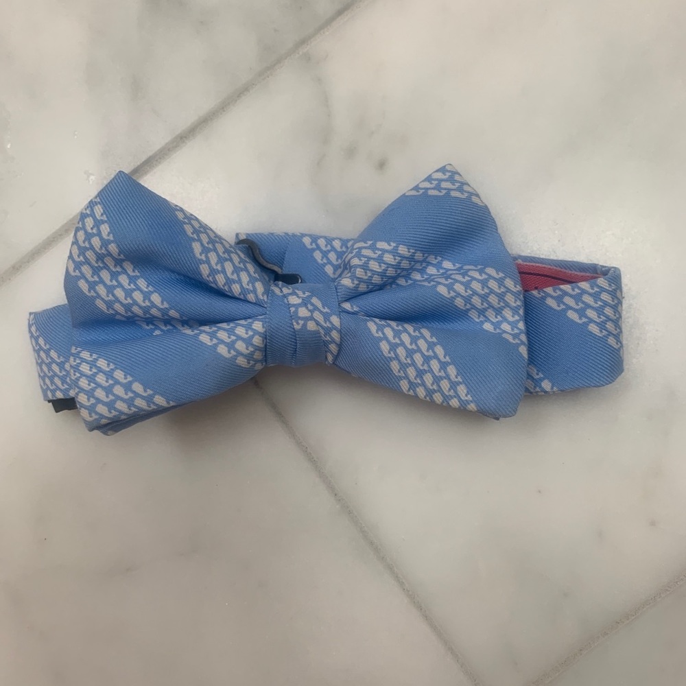 Kids Vineyard Vines bow tie